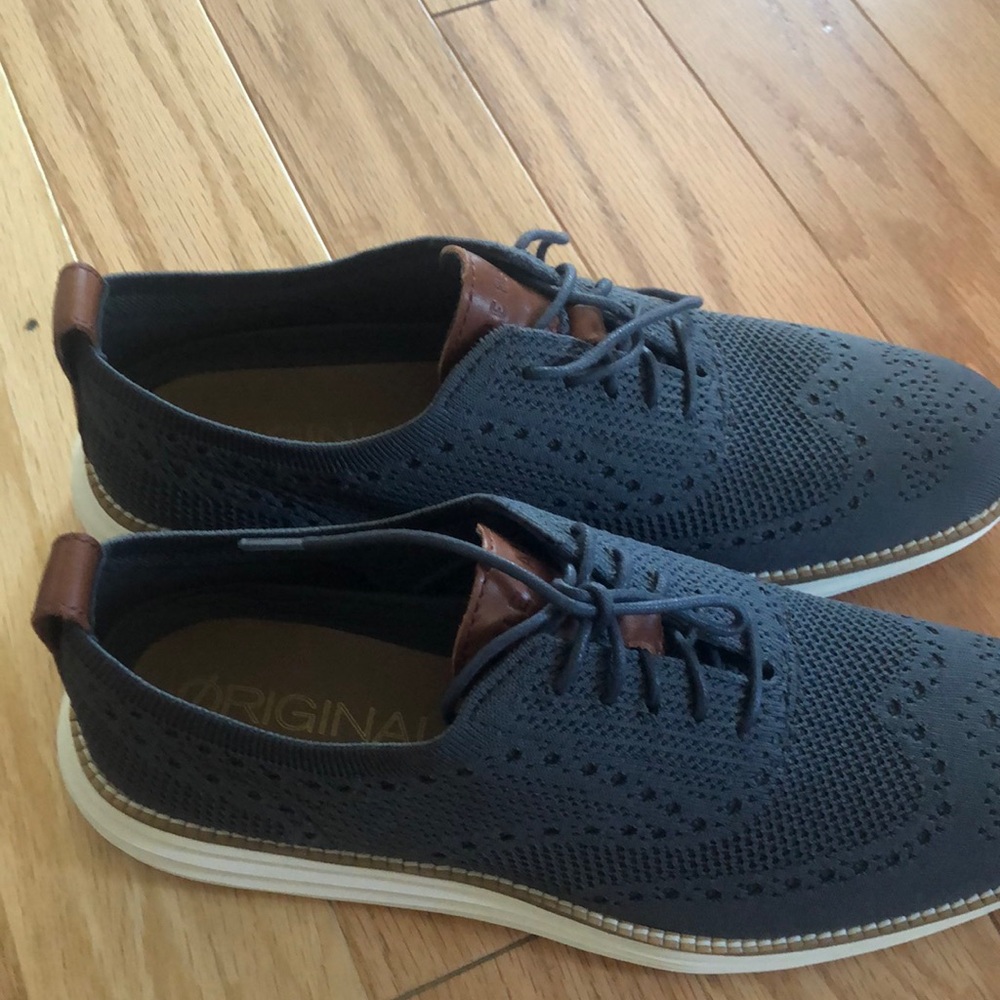 Brand new, unused colehaan originalgrand, size 9M